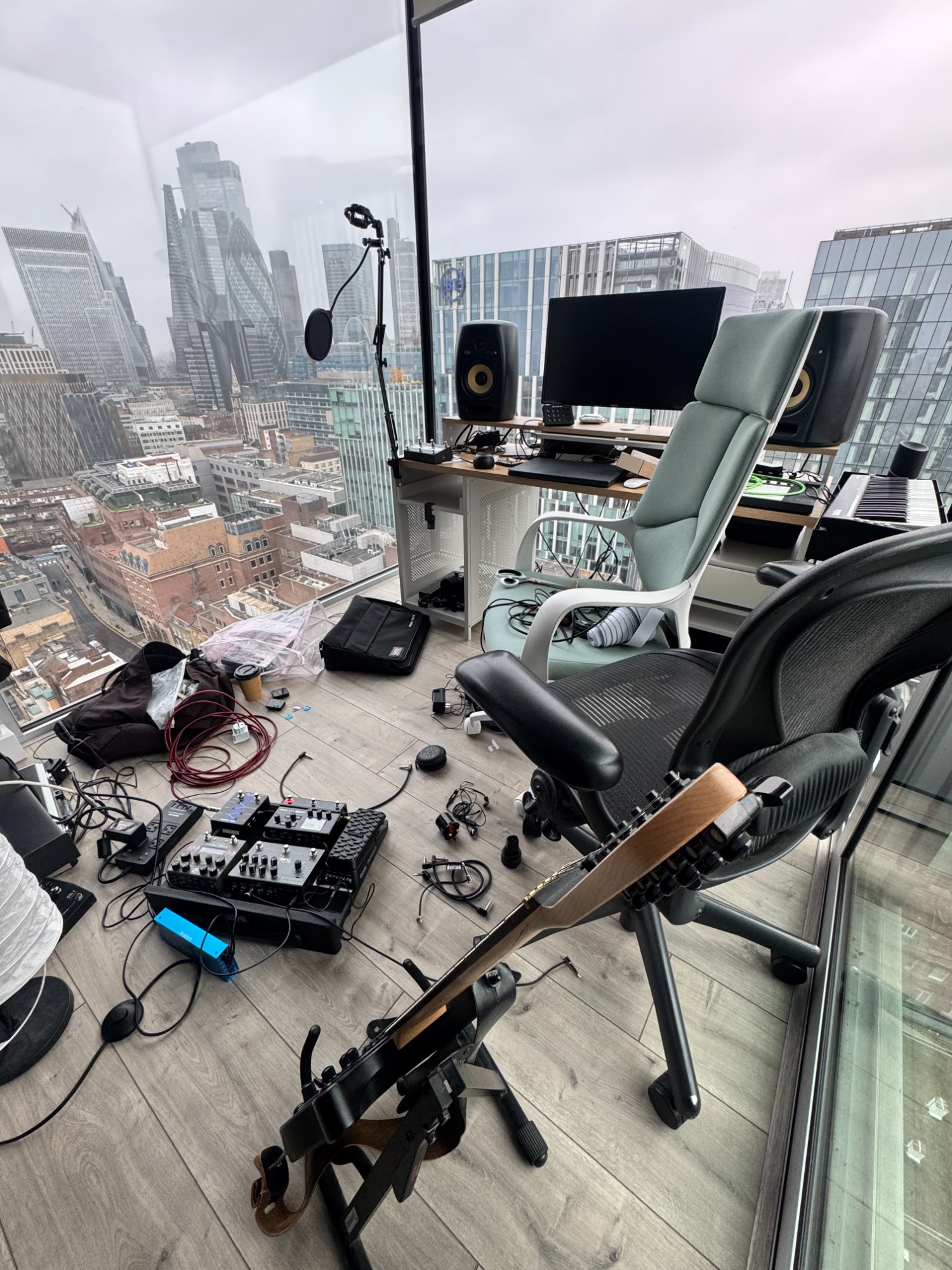 London studio with city view